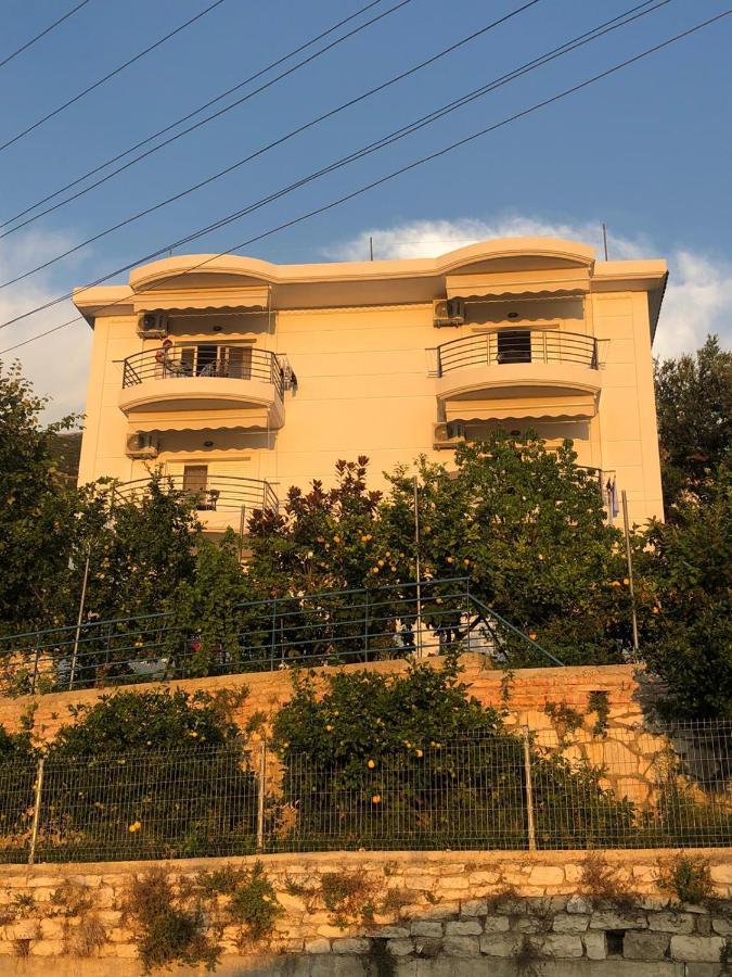 Apartments Vila Emiliano บอร์ช ภายนอก รูปภาพ