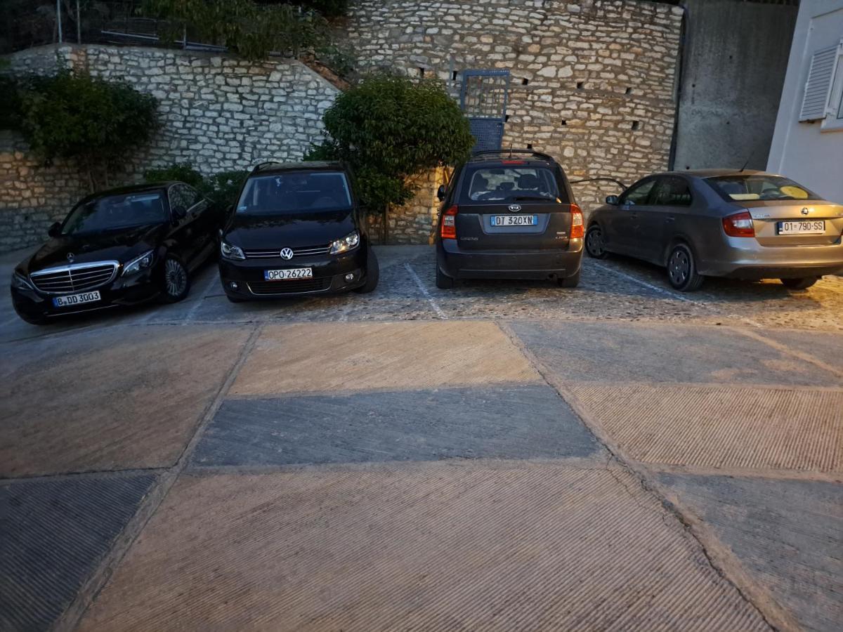 Apartments Vila Emiliano บอร์ช ภายนอก รูปภาพ