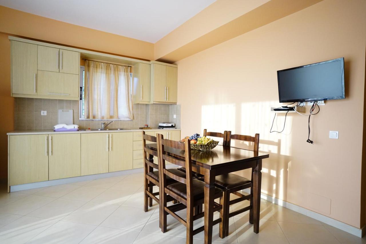 Apartments Vila Emiliano บอร์ช ภายนอก รูปภาพ
